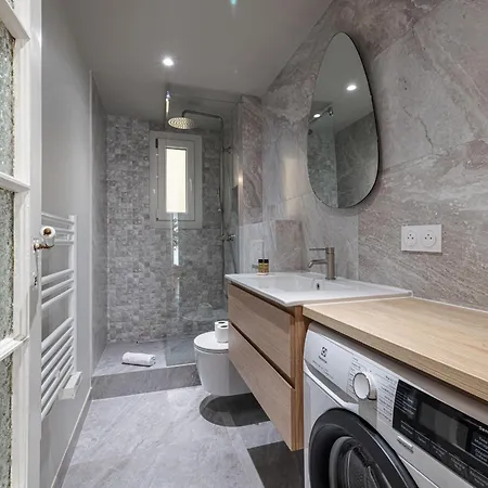 10 Amiral 201 - Magnifique - 2 - Centre-ville