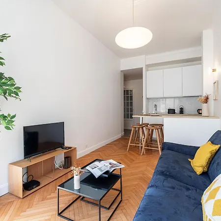 10 Amiral 201 - Magnifique - 2 - Centre-ville